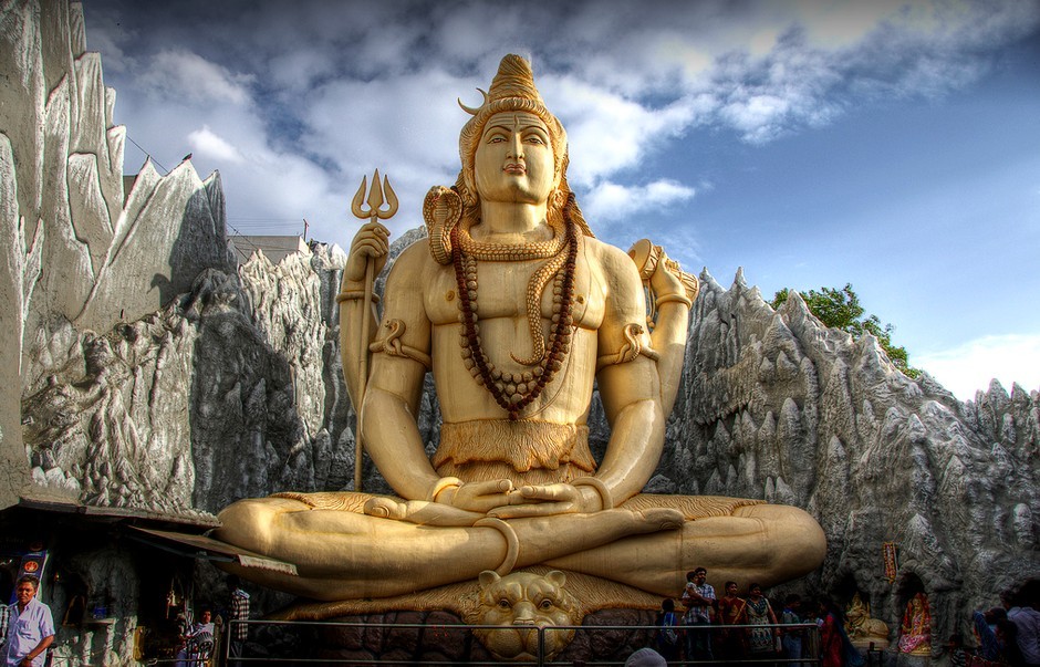 Murugeshpalya Shiva Temple